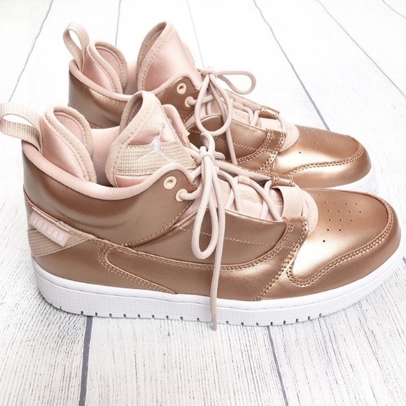 jordan fadeaway black and gold